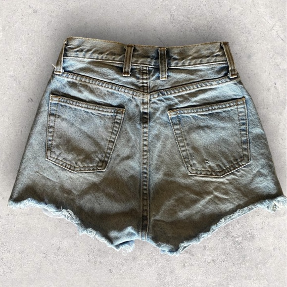 J. Galt Denim High-Waisted Zipper Comfortable. Great Condition! No Callouts. - Picture 6 of 7